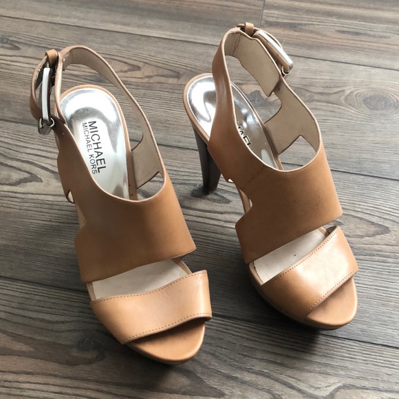 Michael Kors Shoes - Michael Kors Heel